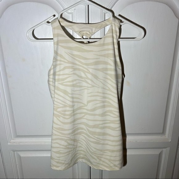 !Firm Price! Old Navy Women's Active Powersoft Sports Bra, Size‎ M, Beige - Picture 1 of 7